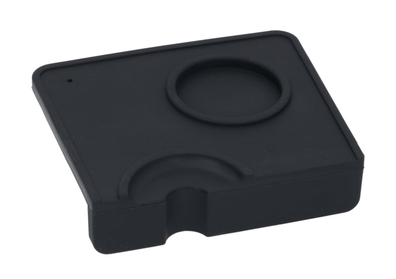 Angled tamping mat with notch